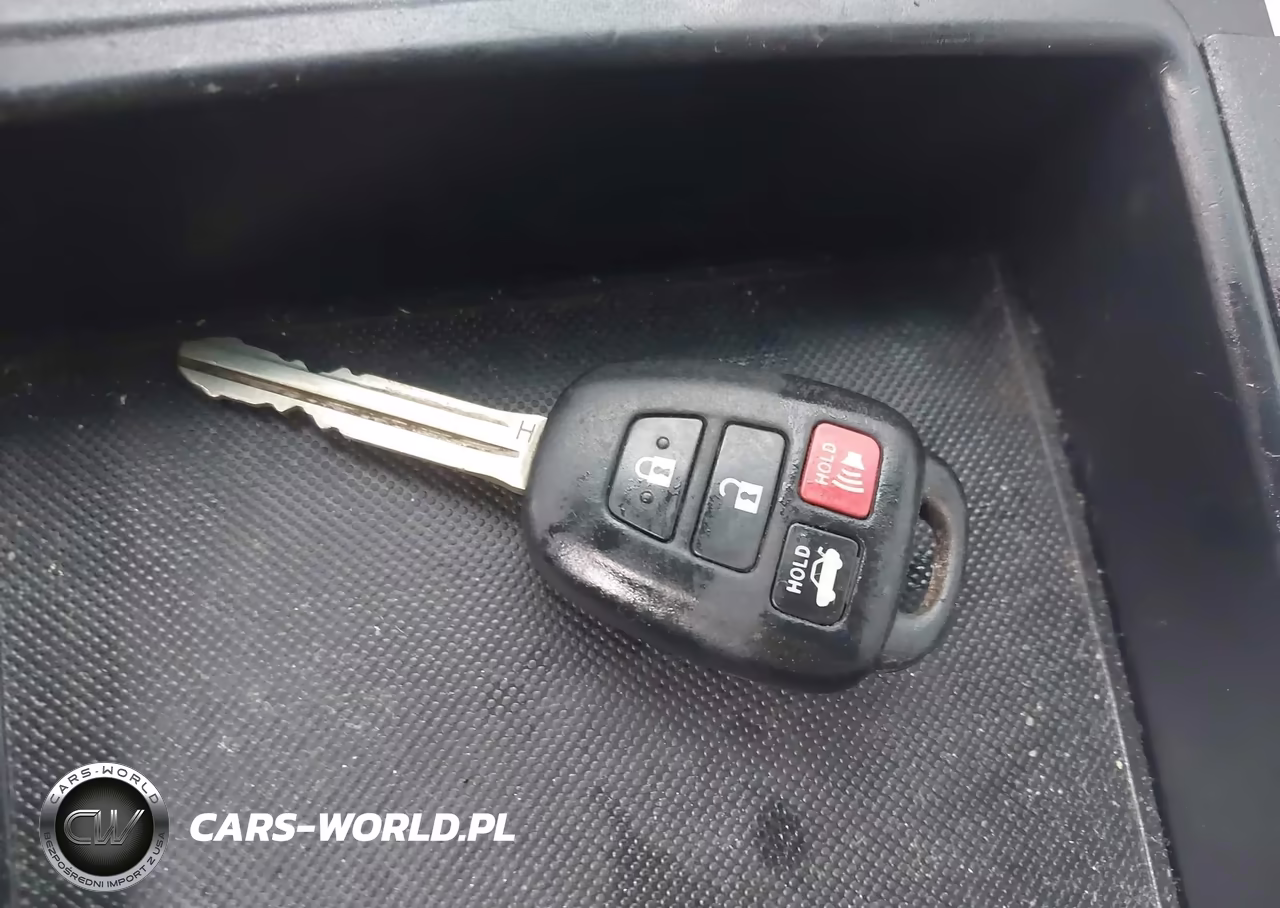 2017 Toyota Camry Le VIN:4T1BF1FK3HU422799 - 11