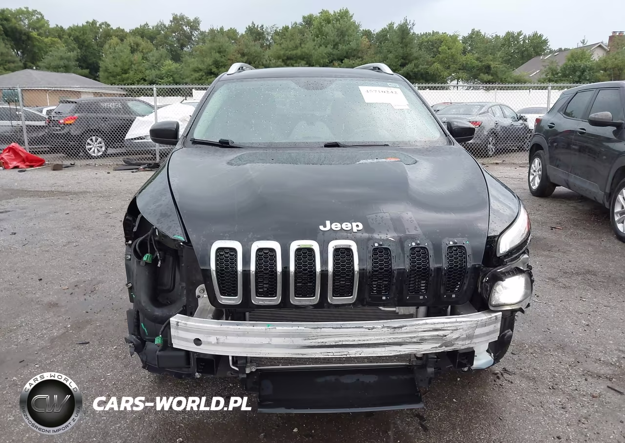2018 Jeep Cherokee Latitude 4X4 VIN:1C4PJMCX6JD508866 - 12