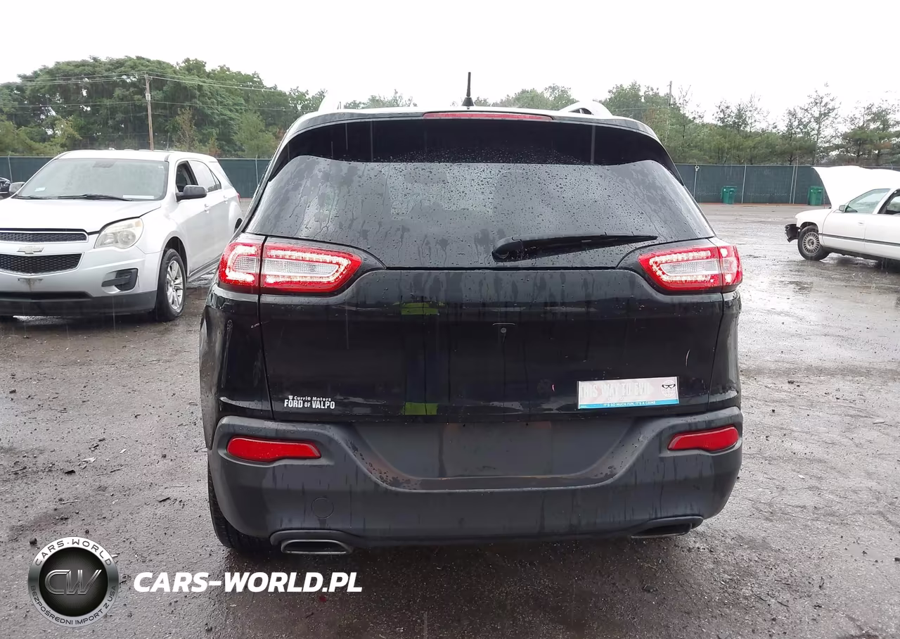2018 Jeep Cherokee Latitude 4X4 VIN:1C4PJMCX6JD508866 - 16