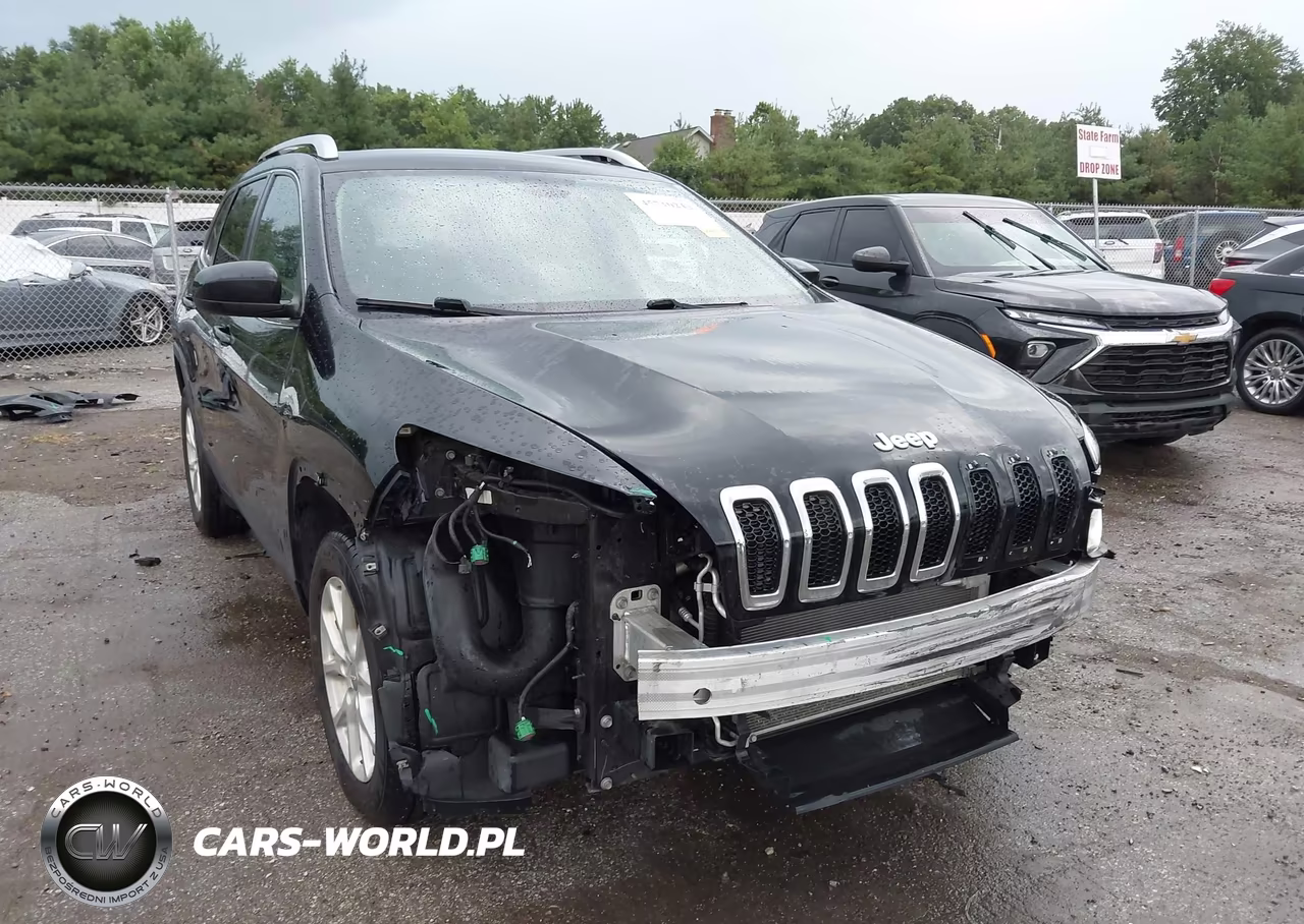 2018 Jeep Cherokee Latitude 4X4 VIN:1C4PJMCX6JD508866 - 6
