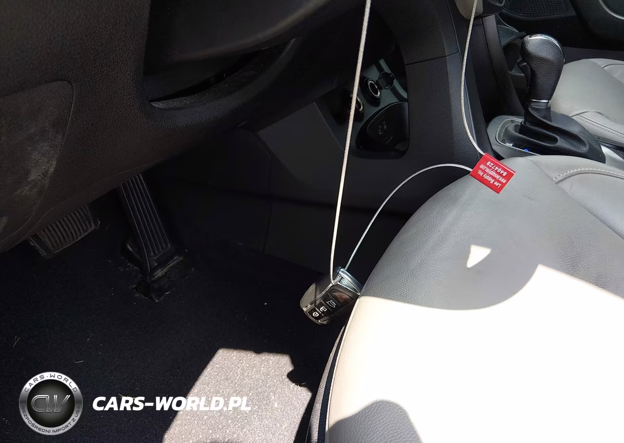 2018 Hyundai Santa Fe Sport 2.4L VIN:5XYZU3LB9JG549475 - 11
