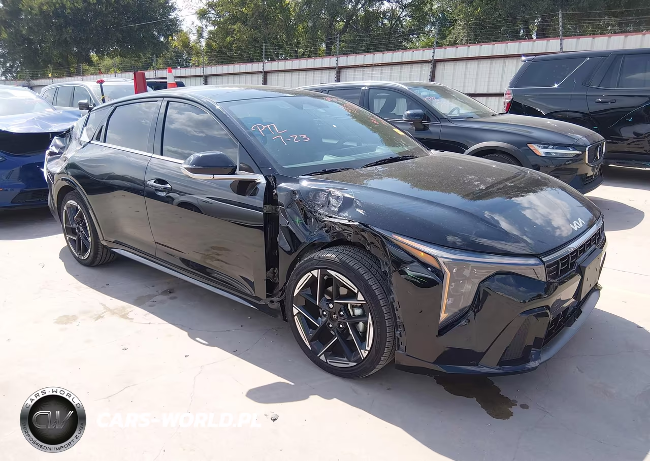 2025 Kia K4 Gt-Line