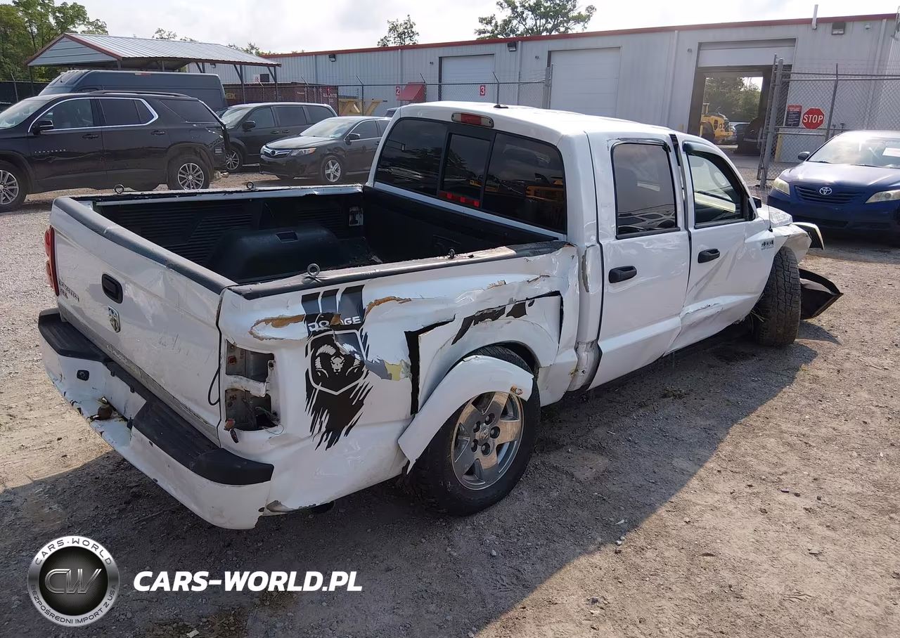 2007 Dodge Dakota Slt VIN:1D7HW48K57S128933 - 4