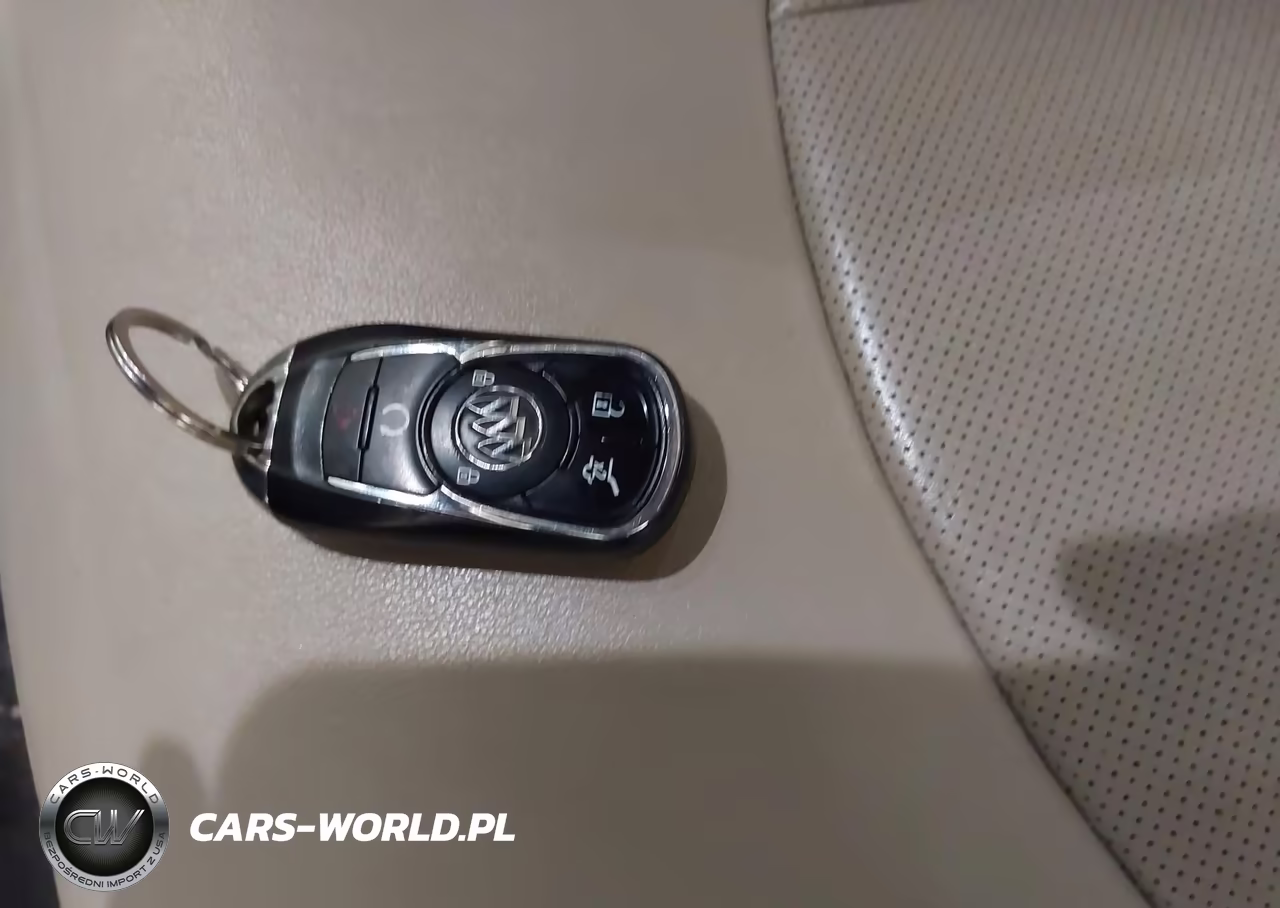 2017 Buick Envision Essence VIN:LRBFXDSA1HD100811 - 11