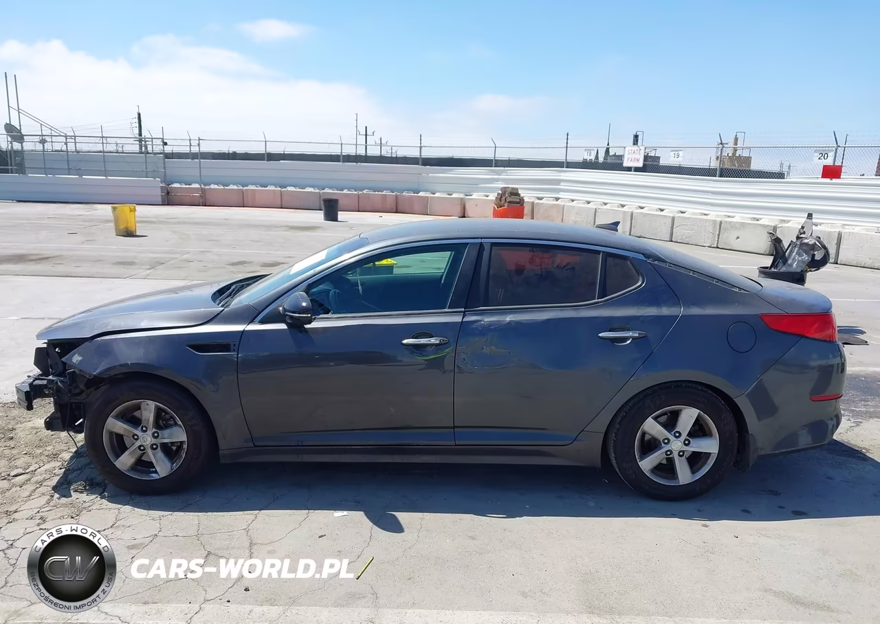 2015 Kia Optima Lx VIN:KNAGM4A72F5635669 - 15