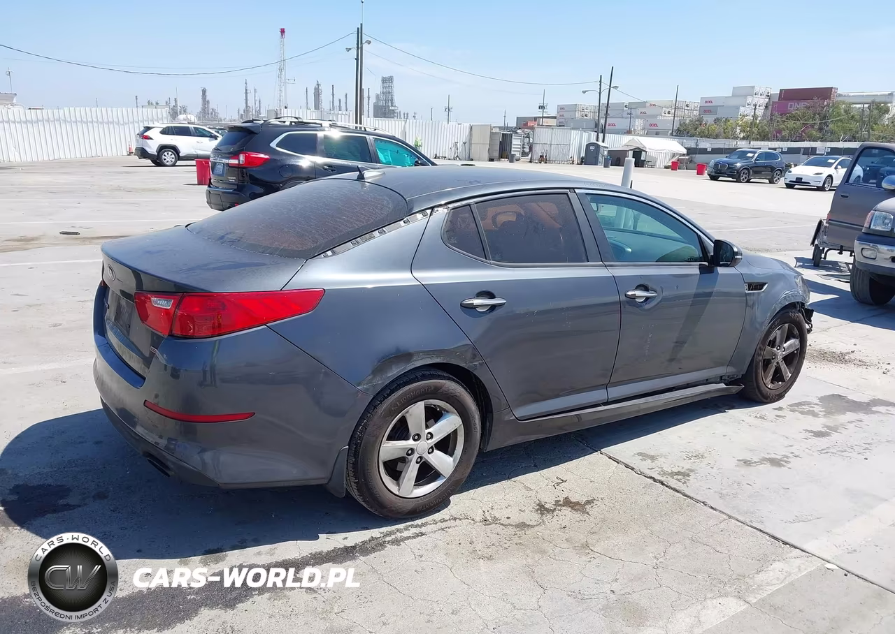 2015 Kia Optima Lx VIN:KNAGM4A72F5635669 - 4
