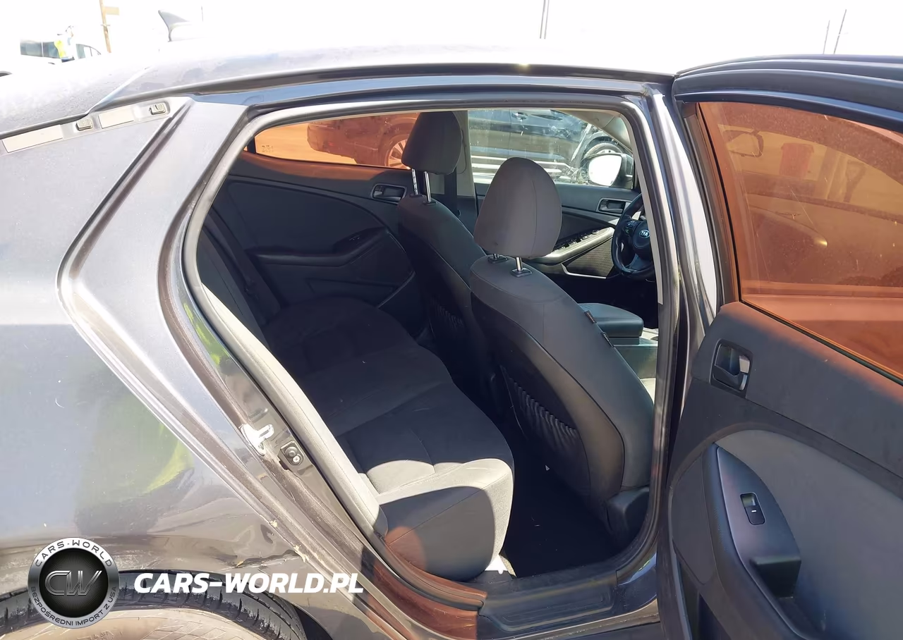2015 Kia Optima Lx VIN:KNAGM4A72F5635669 - 8