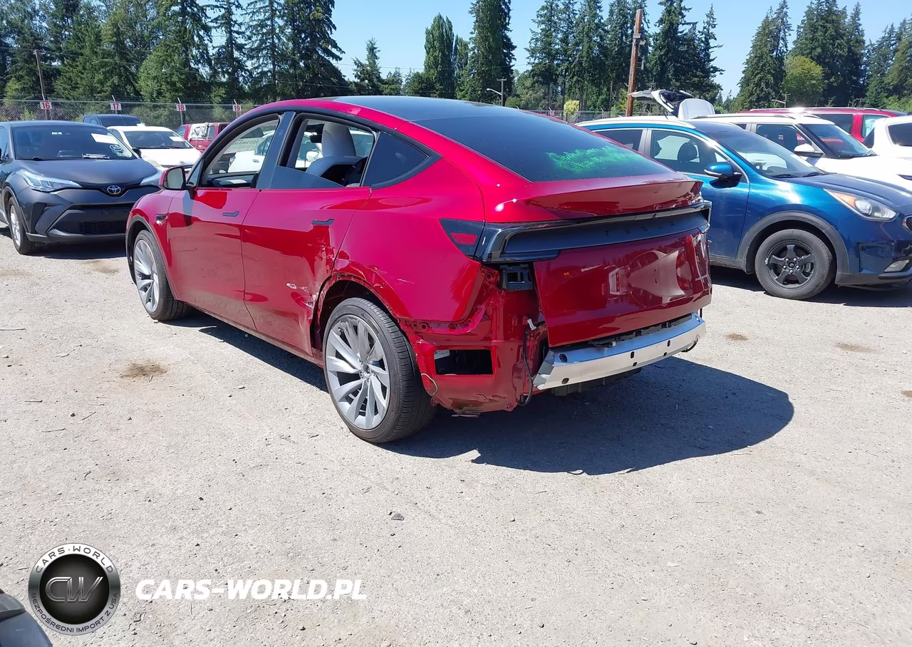 2026 Tesla Model Y All-Wheel Drive-Long Range Launch Series-Premium All-Wheel Drive VIN:7SAYGDEEXTF413062 - 3