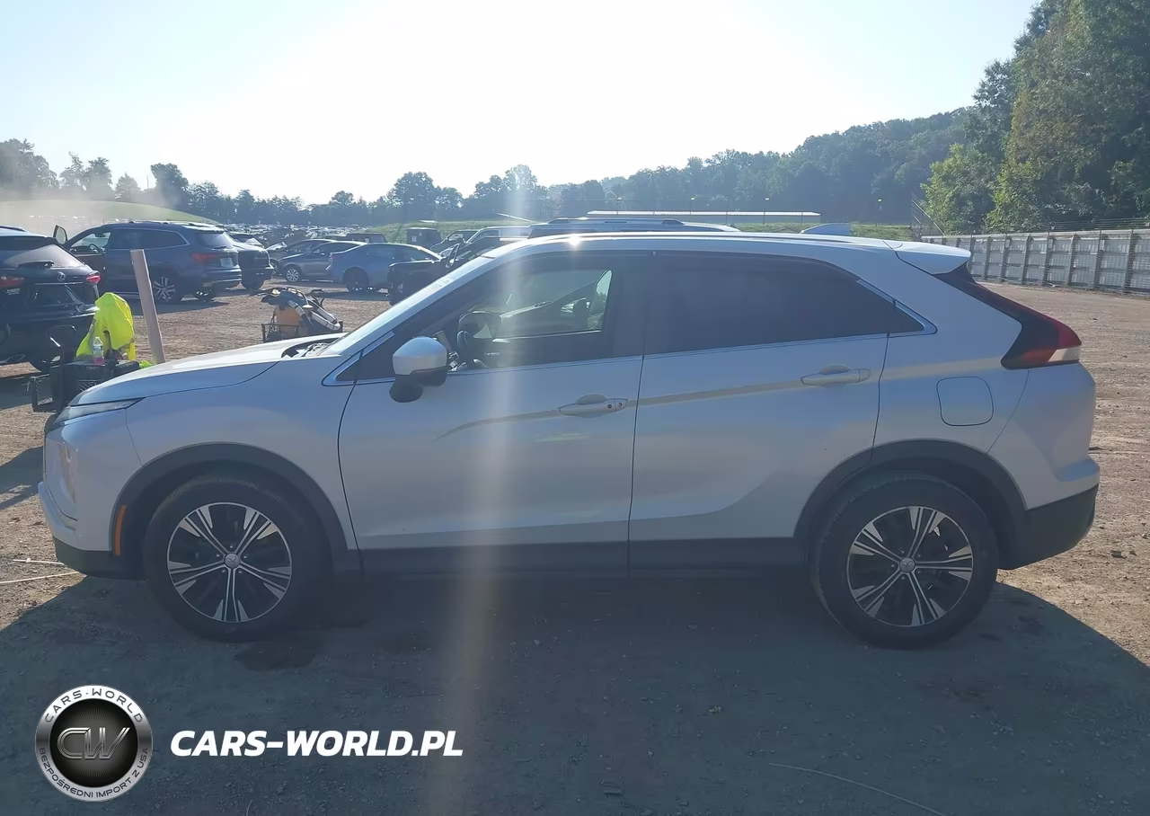 2022 Mitsubishi Eclipse Cross Se-Se Special Edition-Sel-Sel Special Edition VIN:JA4ASWAA0NZ004989 - 14