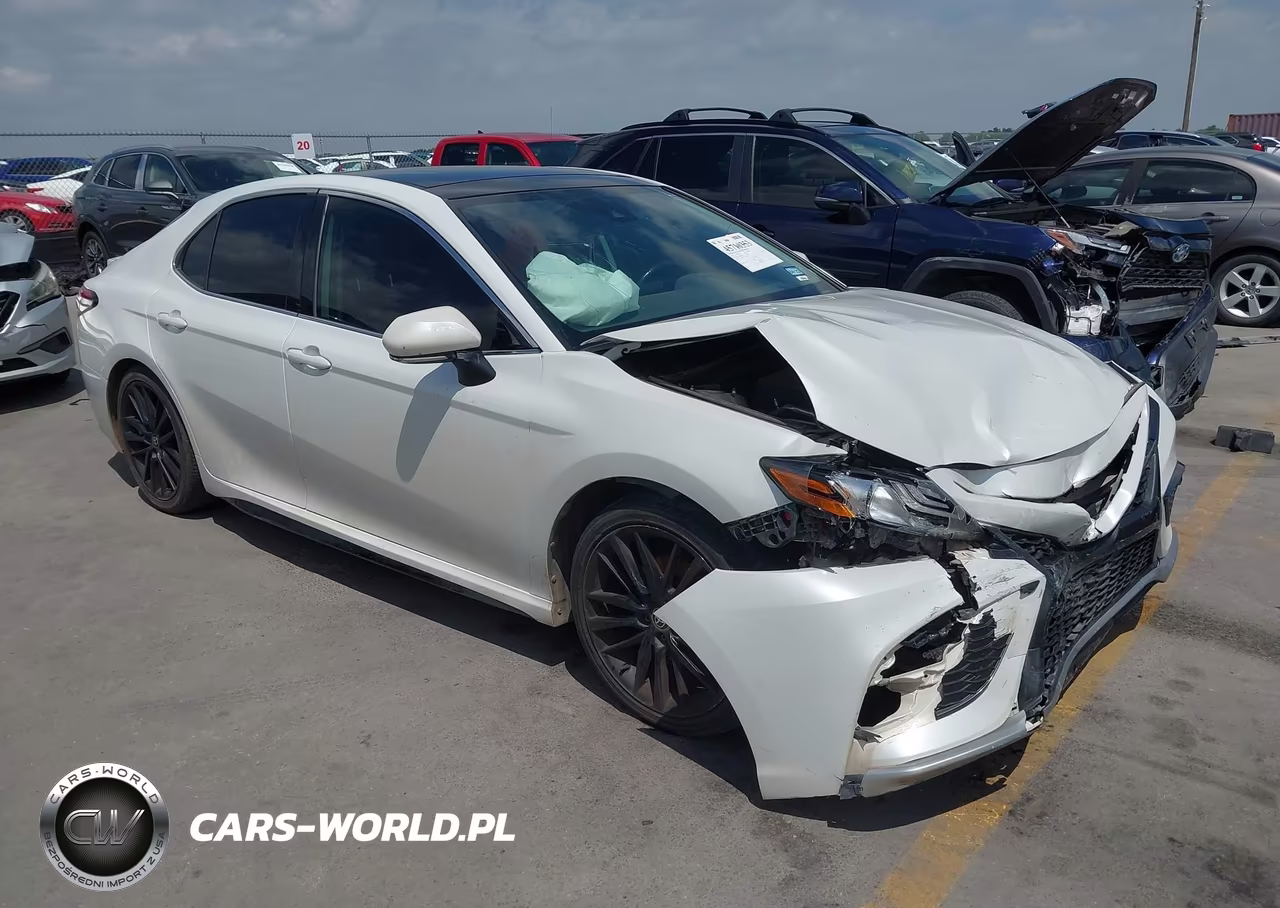 2021 Toyota Camry Xse – zdjęcie 1 z 16