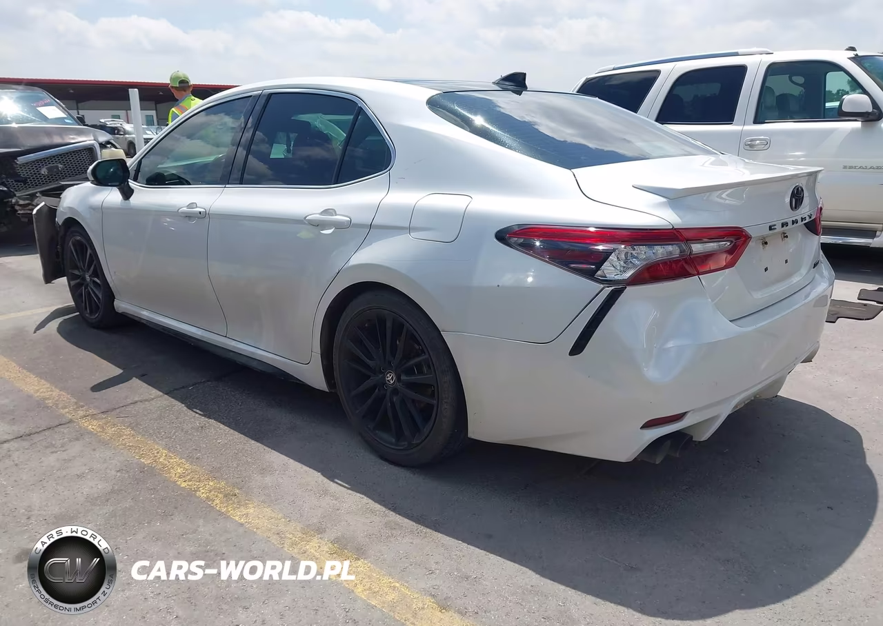 2021 Toyota Camry Xse VIN:4T1K61AK4MU461886 - 3