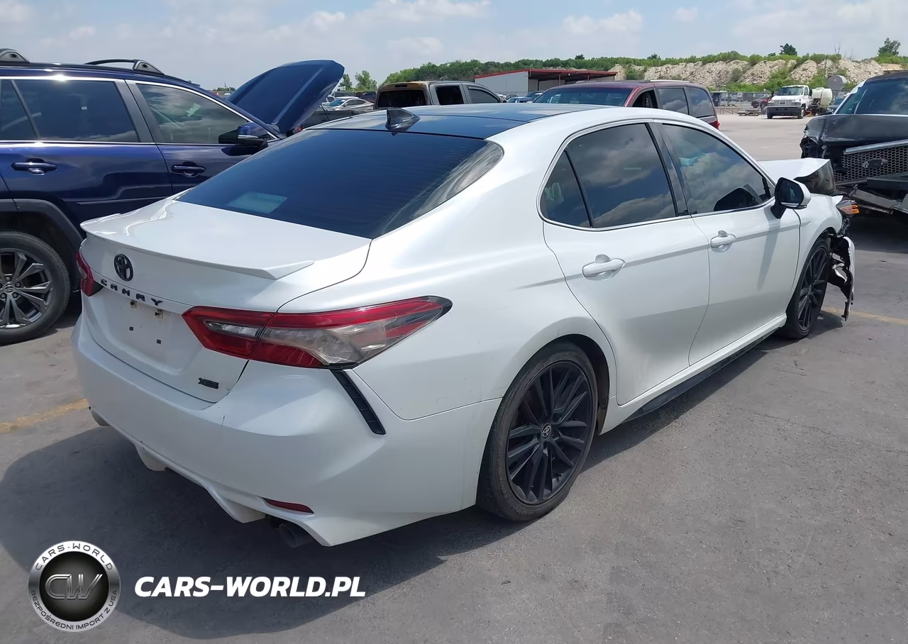 2021 Toyota Camry Xse VIN:4T1K61AK4MU461886 - 4