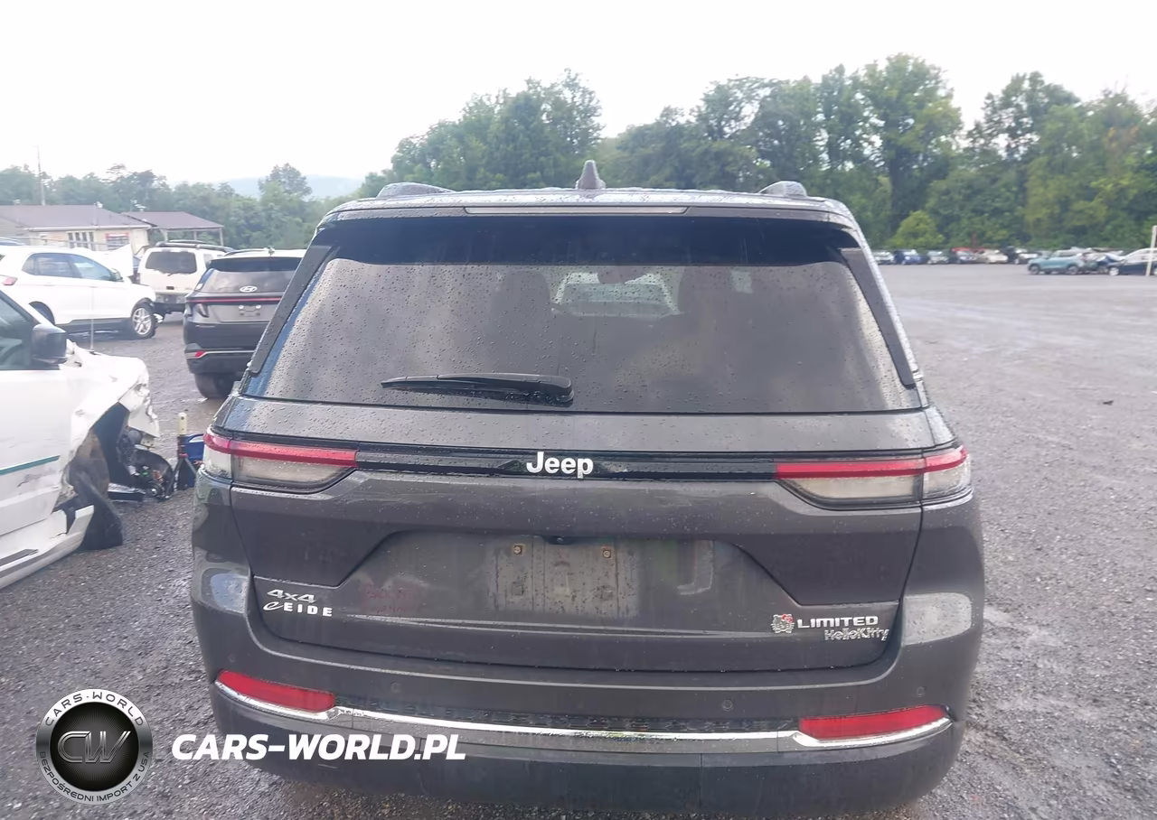 2025 Jeep Grand Cherokee Limited 4X4 VIN:1C4RJHBG9SC265983 - 17