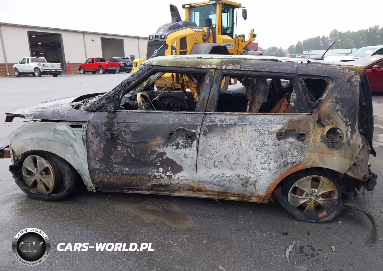2015 Kia Soul VIN:KNDJN2A28F7767497 - 13