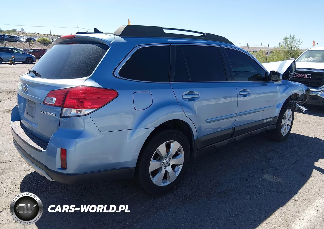 2012 Subaru Outback 2.5I Limited VIN:4S4BRCKC4C3253439 - 4