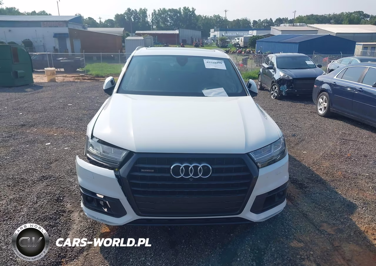 2017 Audi Q7 3.0T Premium VIN:WA1VAAF79HD056935 - 12