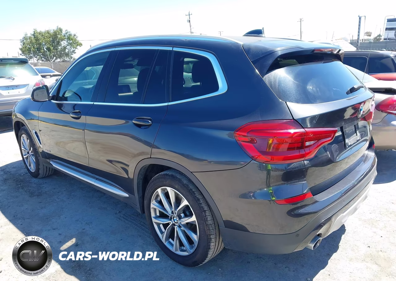 2018 BMW X3 xDrive30I VIN:5UXTR9C56JLC82421 - 3