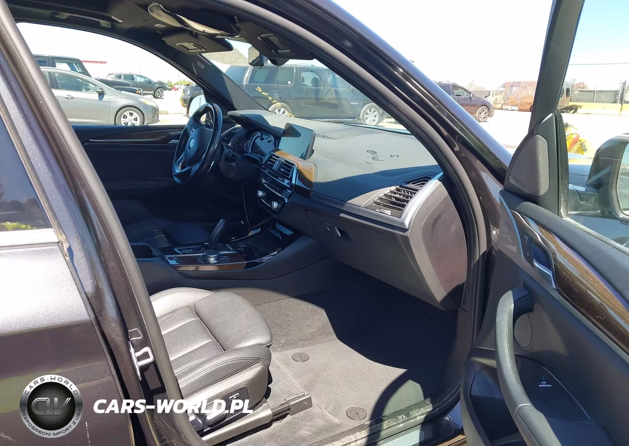 2018 BMW X3 xDrive30I VIN:5UXTR9C56JLC82421 - 5