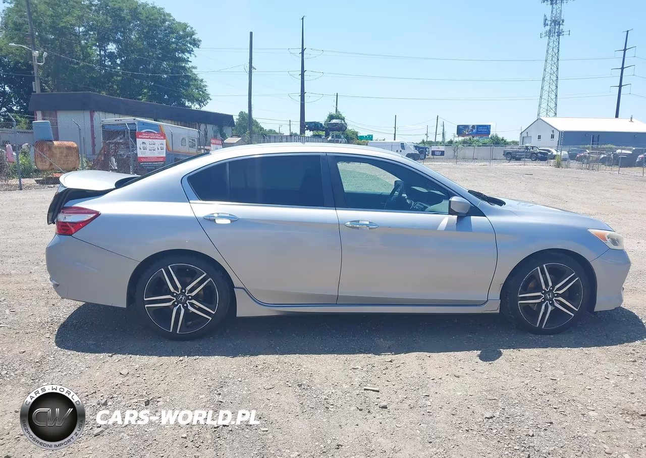2016 Honda Accord Sport VIN:1HGCR2F53GA119314 - 13