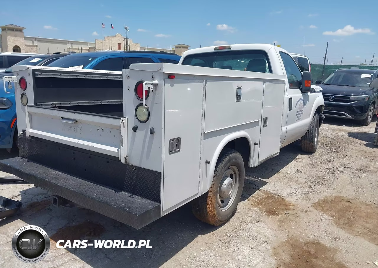 2011 Ford F-250 Xl VIN:1FDBF2A62BEB70187 - 4