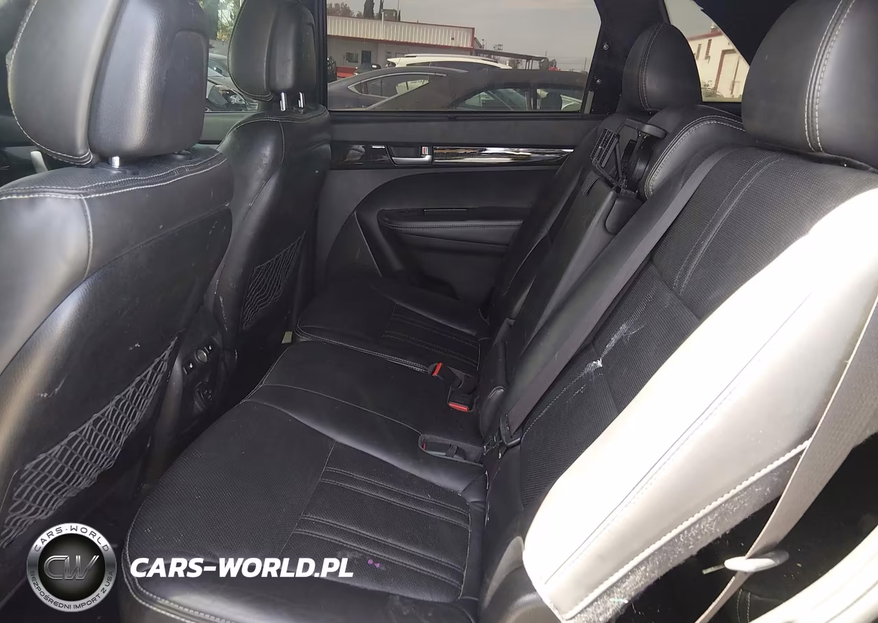 2014 Kia Sorento Limited V6 VIN:5XYKWDA73EG501444 - 8