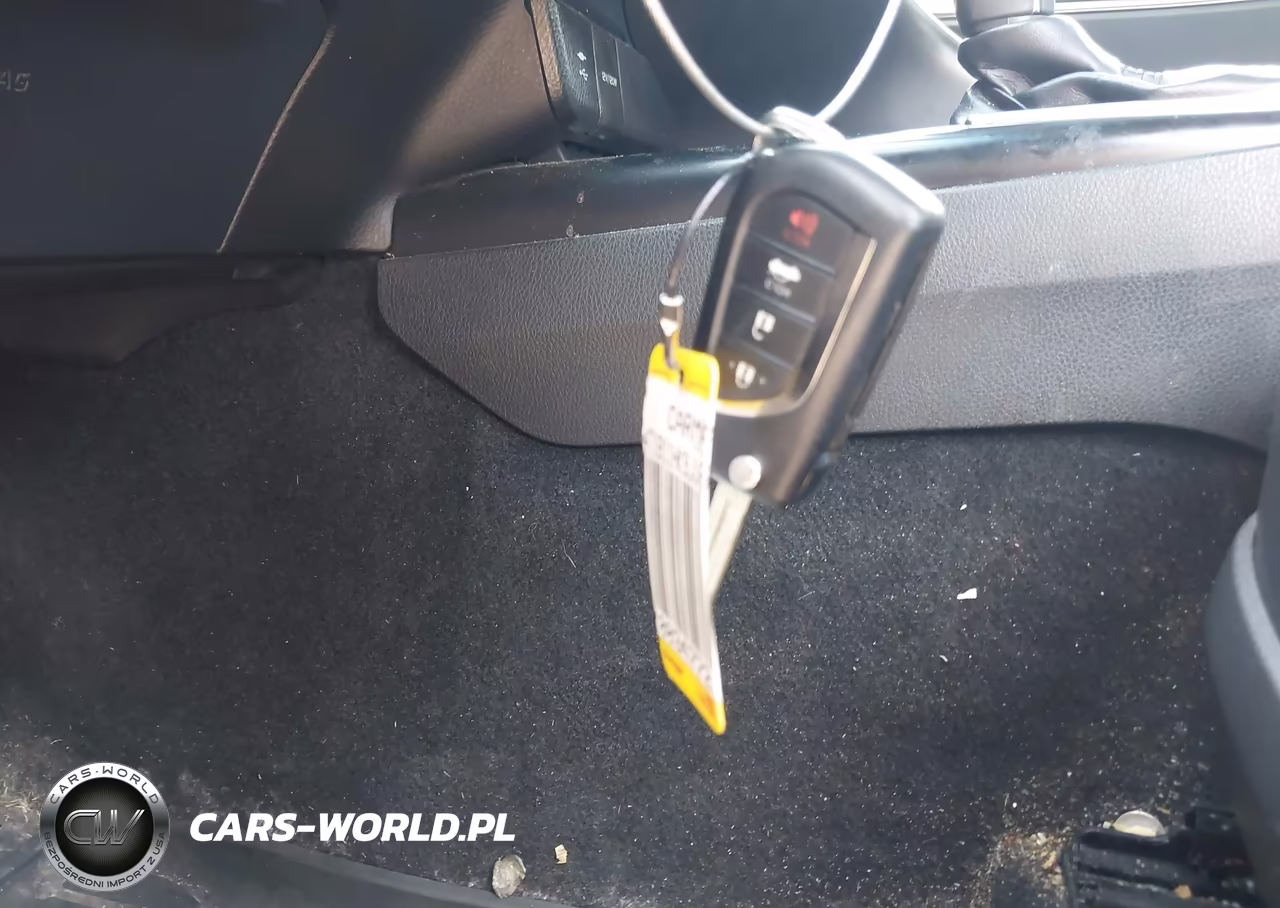 2018 Toyota Camry Se VIN:4T1B11HK9JU620627 - 11