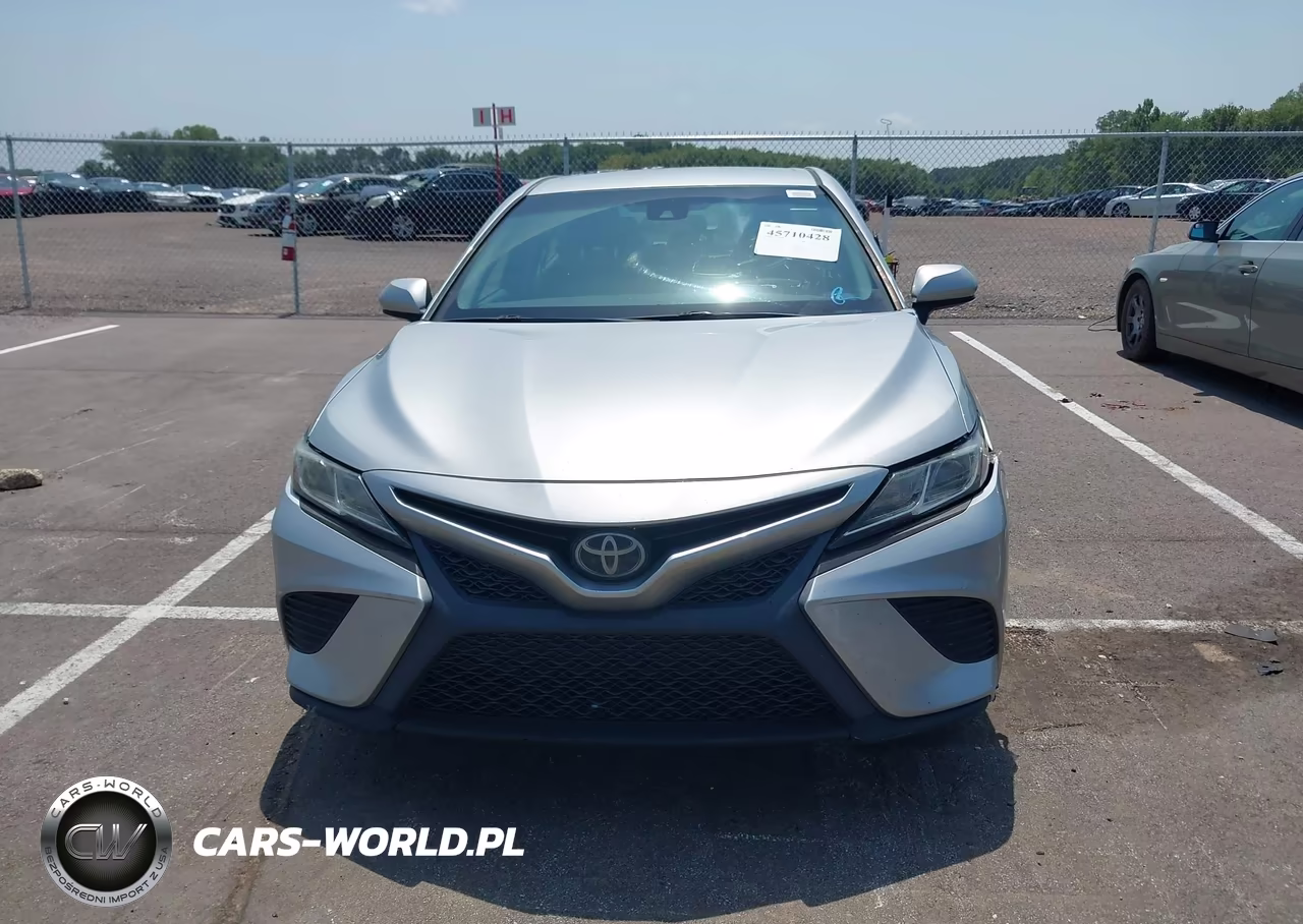 2018 Toyota Camry Se VIN:4T1B11HK9JU620627 - 12