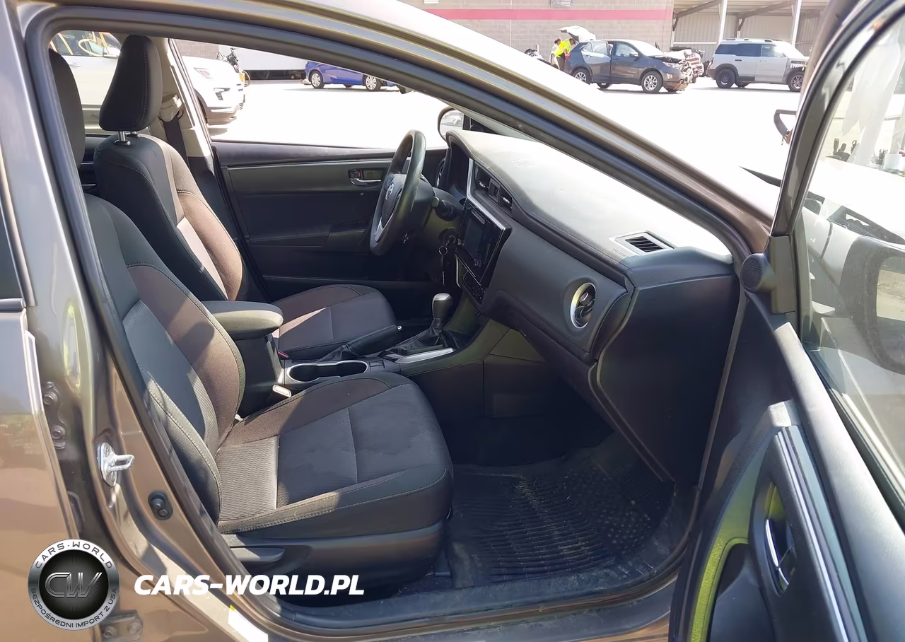 2019 Toyota Corolla Le VIN:2T1BURHE9KC148495 - 5