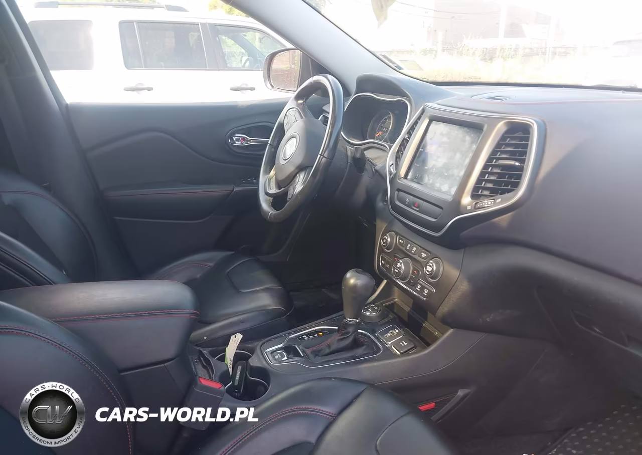 2019 Jeep Cherokee Trailhawk 4X4 VIN:1C4PJMBN3KD188634 - 5