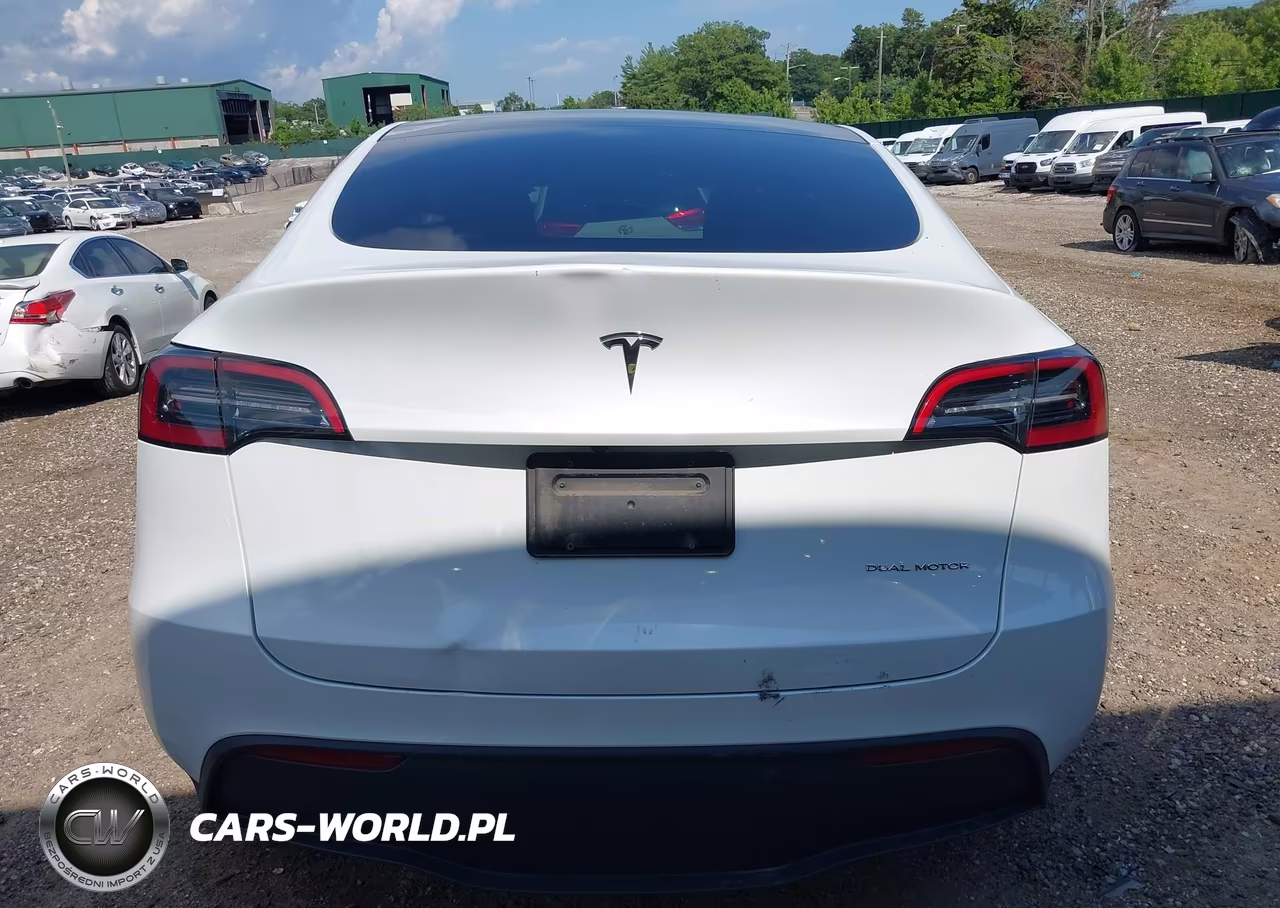 2023 Tesla Model Y Awd-Long Range Dual Motor All-Wheel Drive VIN:7SAYGAEE2PF591181 - 15