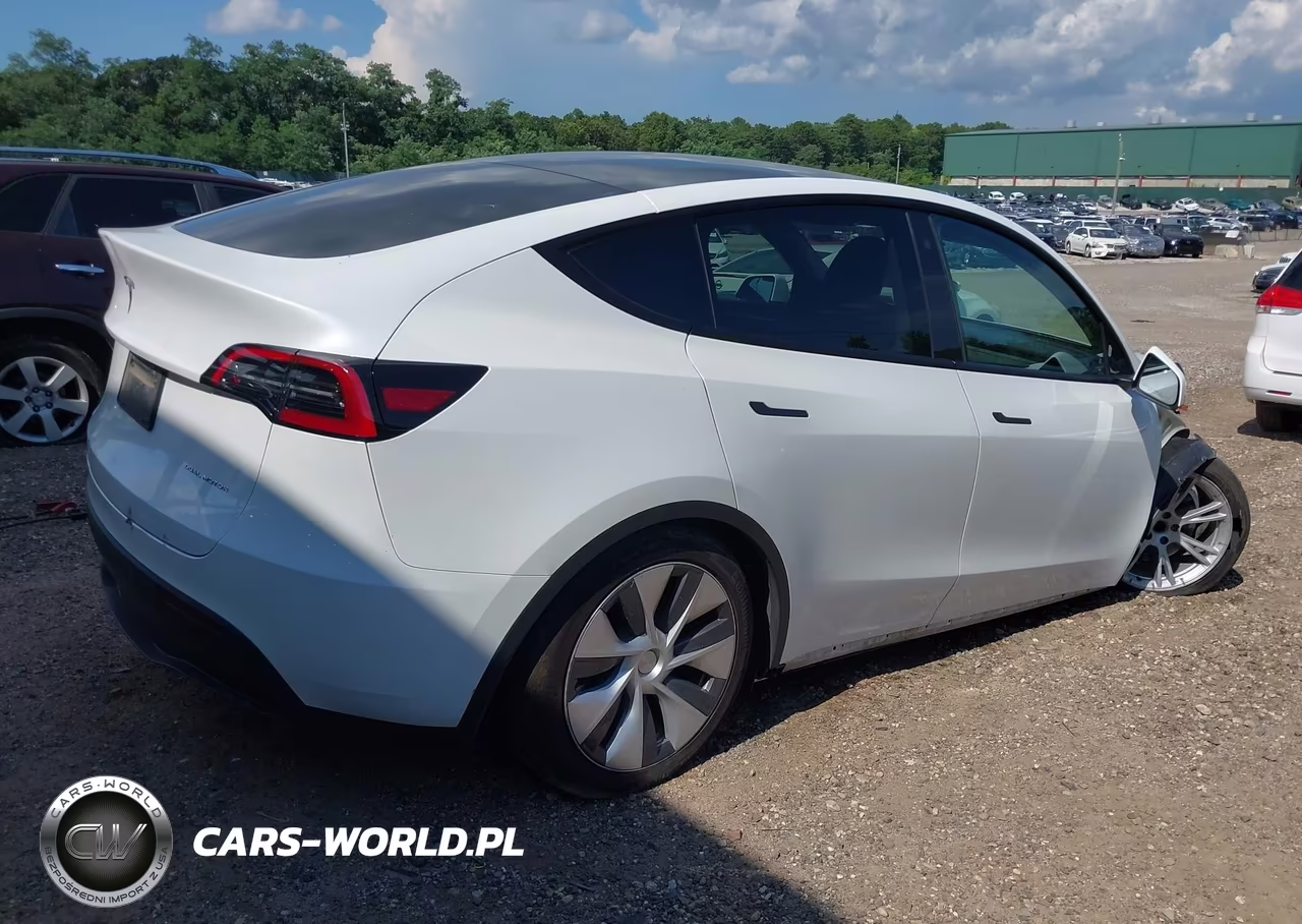 2023 Tesla Model Y Awd-Long Range Dual Motor All-Wheel Drive VIN:7SAYGAEE2PF591181 - 4