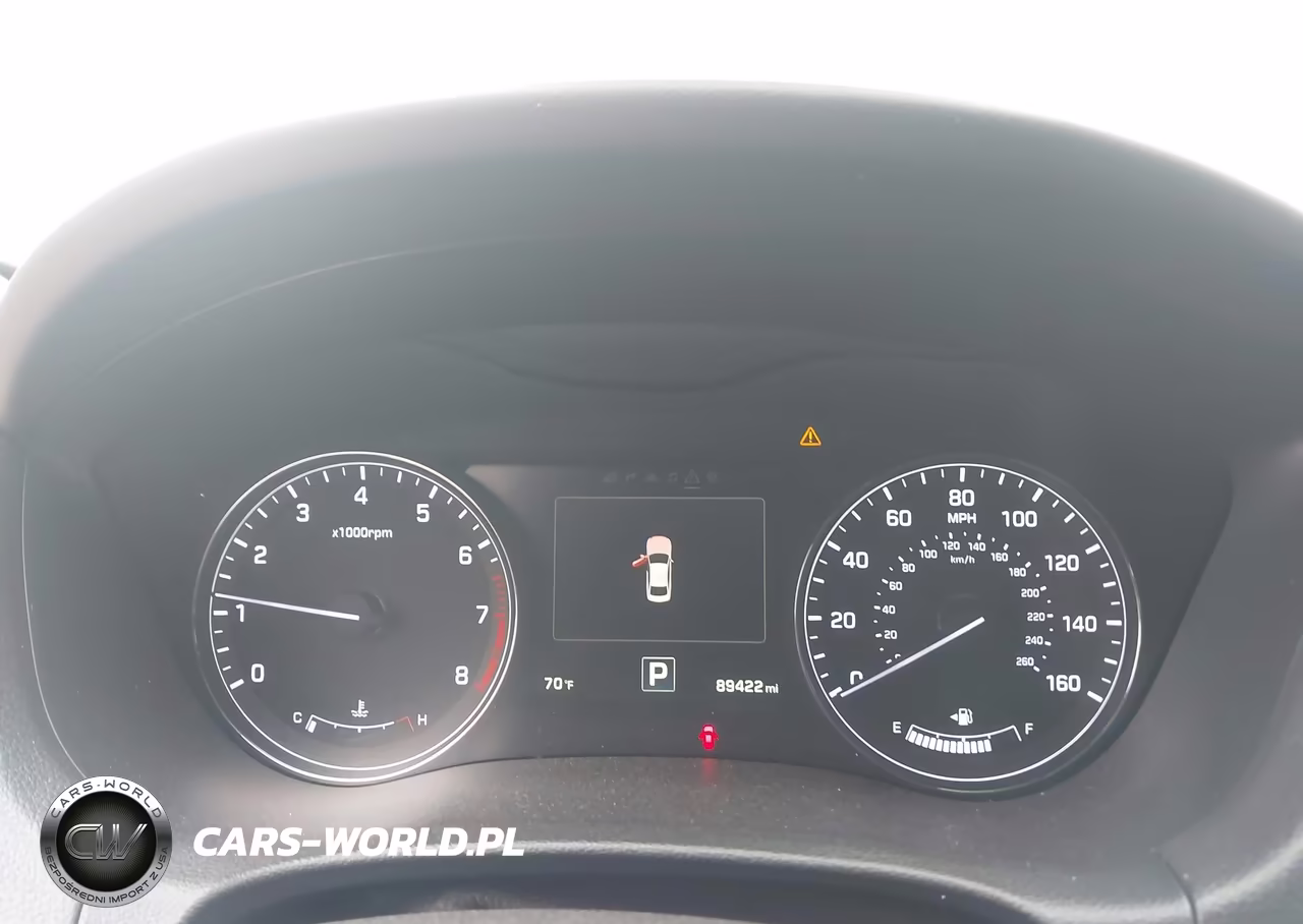 2017 Genesis G80 3.8 VIN:KMHGN4JE6HU200267 - 7