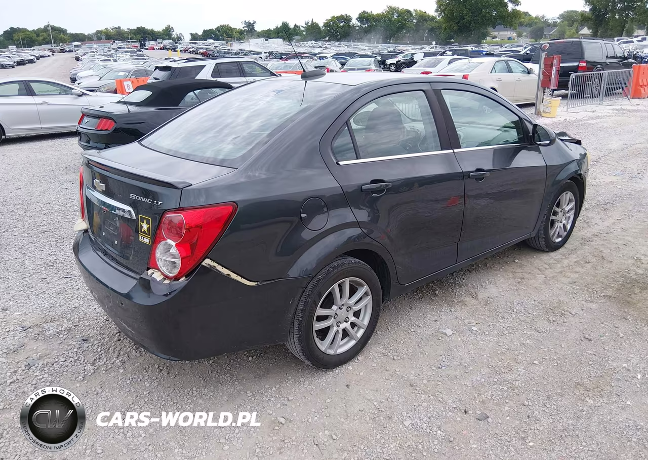 2015 Chevrolet Sonic Lt Auto VIN:1G1JC5SH1F4137129 - 4