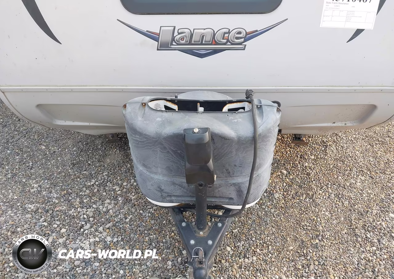 2015 Lance 1995 VIN:56YTT1821FL316675 - 10