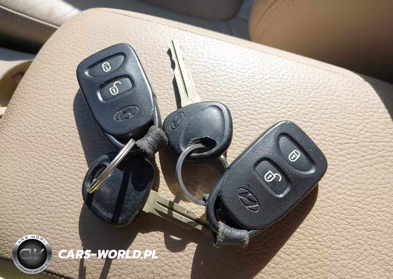2011 Hyundai Santa Fe Limited V6 VIN:5XYZK4AG7BG049262 - 11