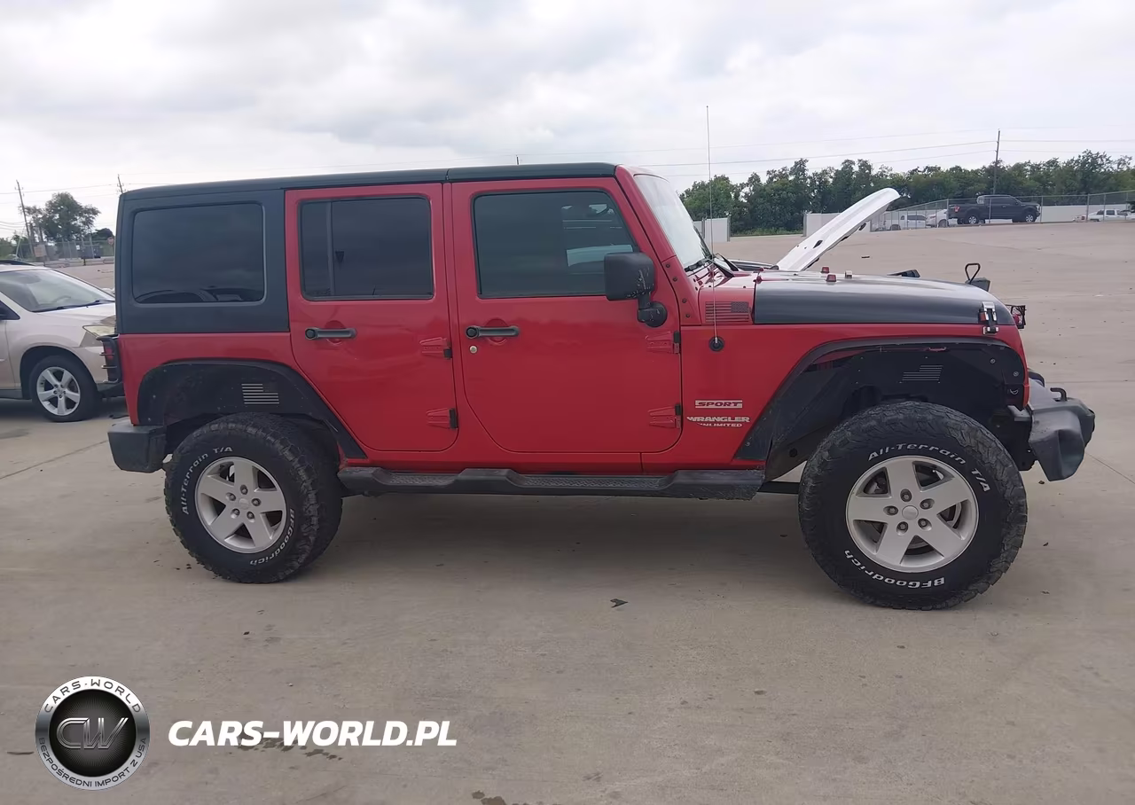2012 Jeep Wrangler Unlimited Sport VIN:1C4BJWDG9CL141197 - 13