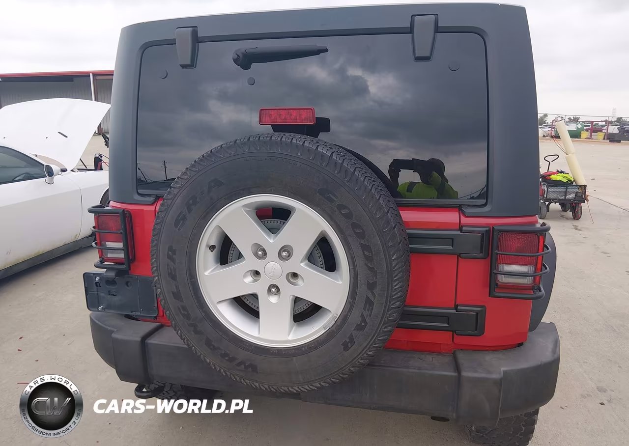 2012 Jeep Wrangler Unlimited Sport VIN:1C4BJWDG9CL141197 - 16