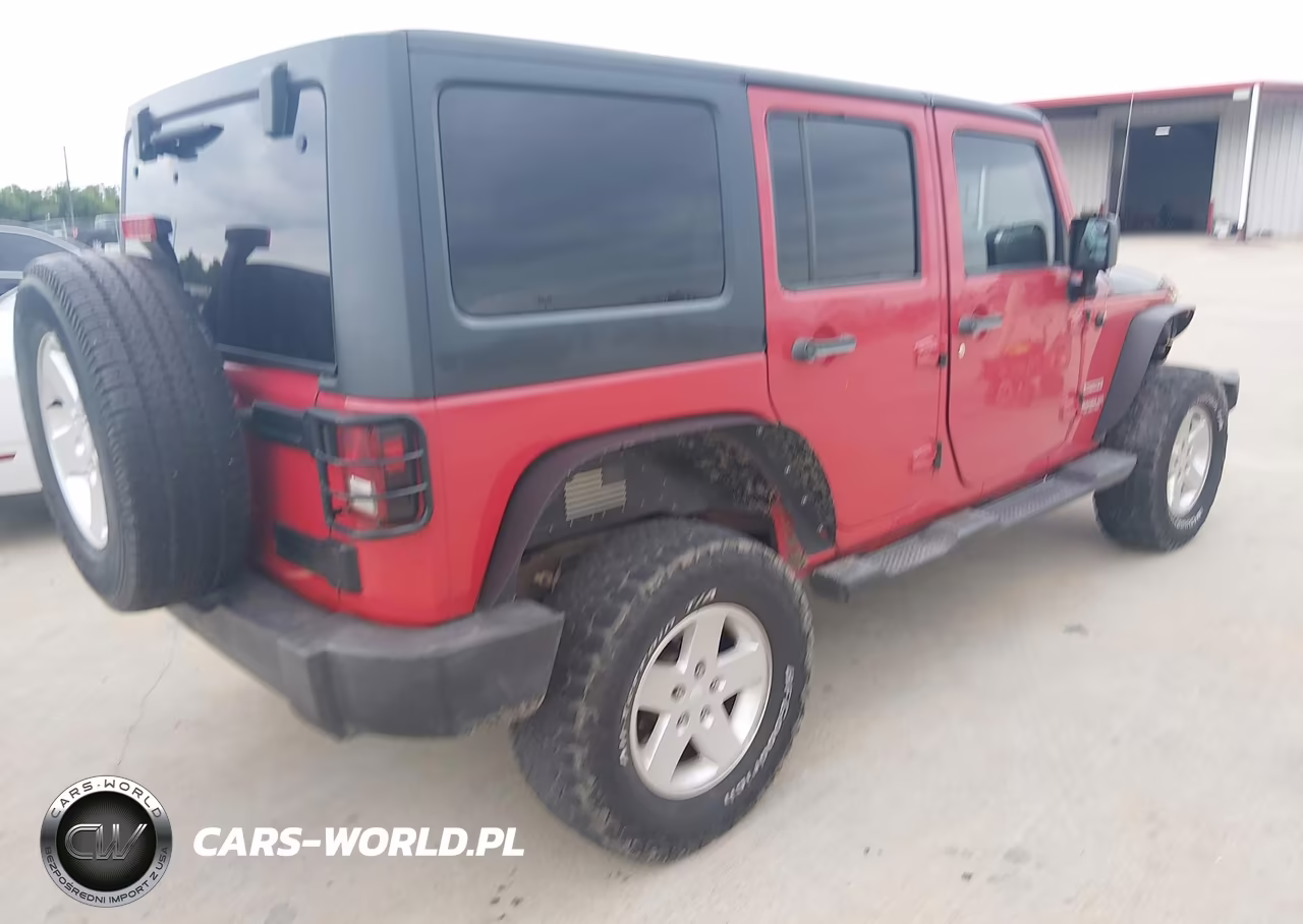 2012 Jeep Wrangler Unlimited Sport VIN:1C4BJWDG9CL141197 - 4