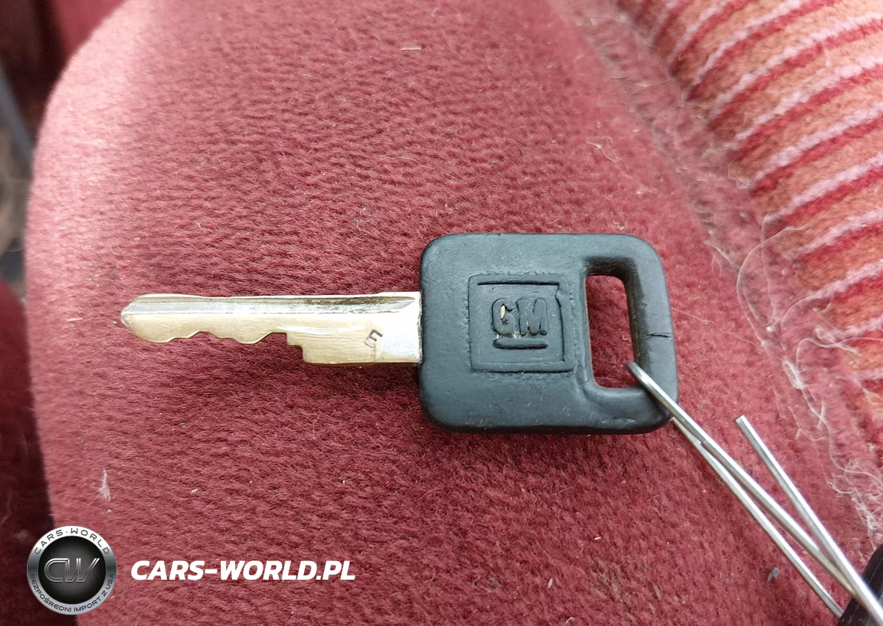 1992 Chevrolet Gmt-400 C1500 VIN:1GCEC14K6NE138683 - 11