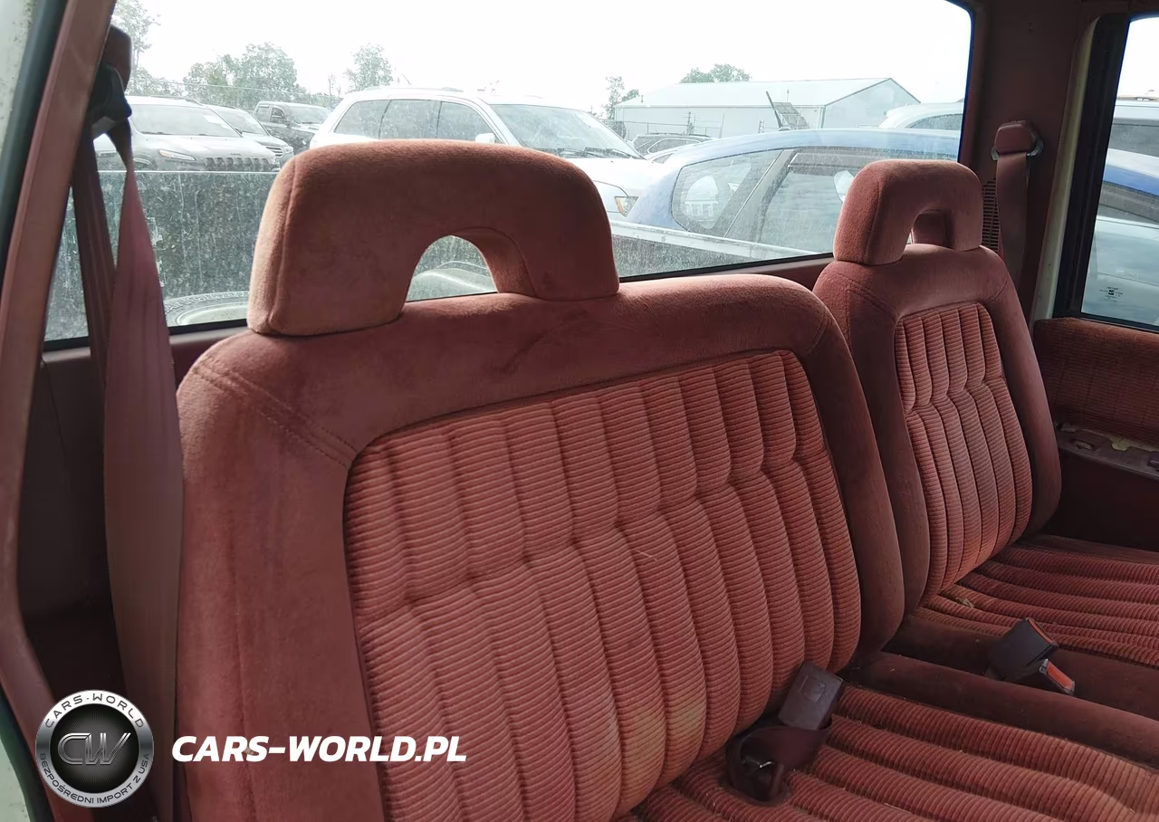 1992 Chevrolet Gmt-400 C1500 VIN:1GCEC14K6NE138683 - 8
