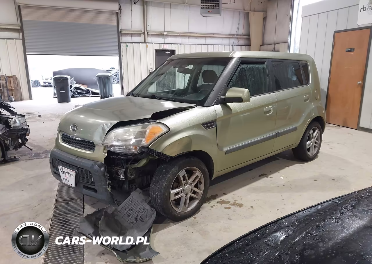 2010 Kia Soul + VIN:KNDJT2A22A7138994 - 2