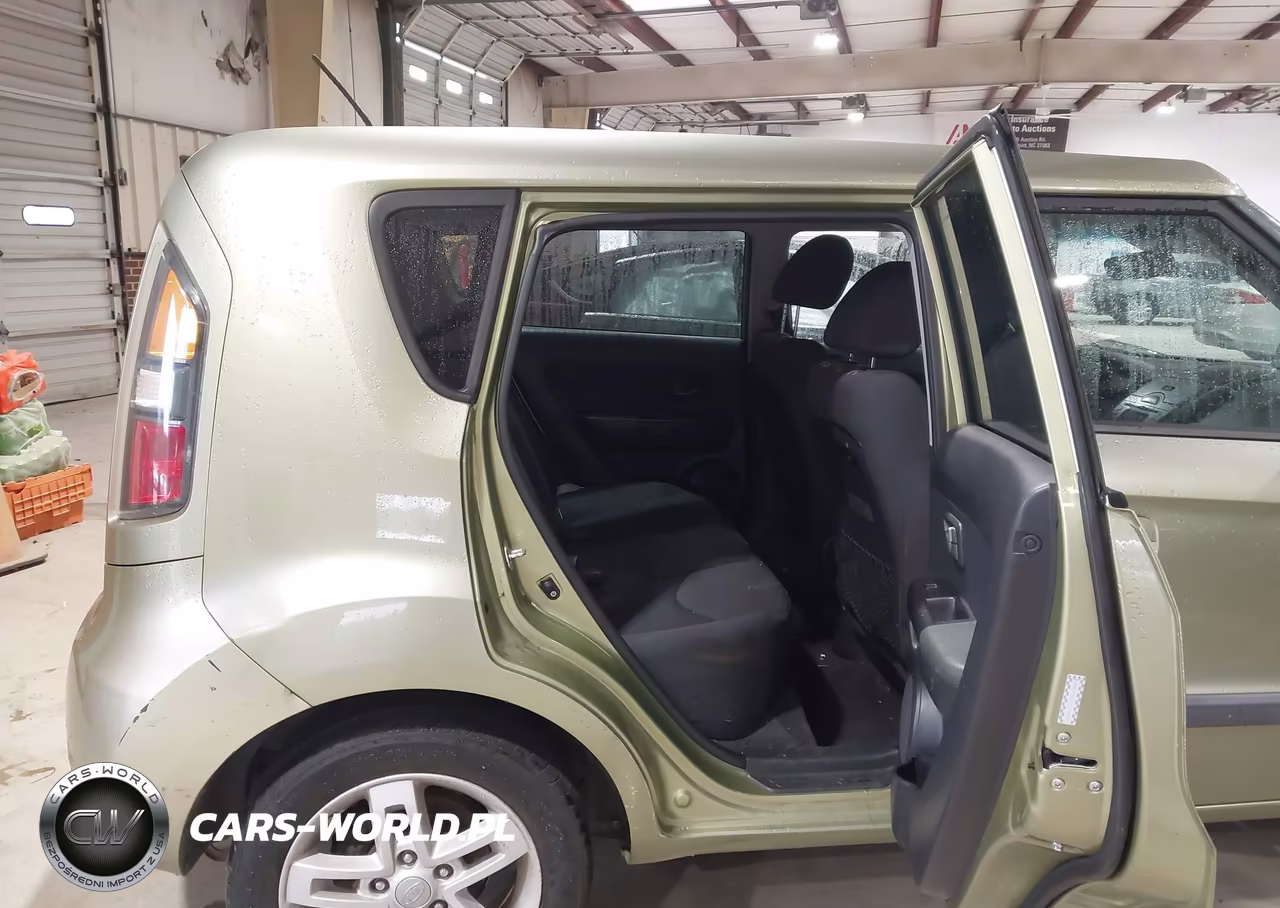 2010 Kia Soul + VIN:KNDJT2A22A7138994 - 8