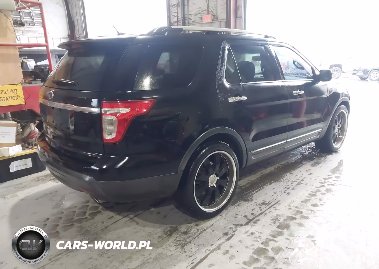 2011 Ford Explorer Xlt VIN:1FMHK7D87BGA93742 - 4