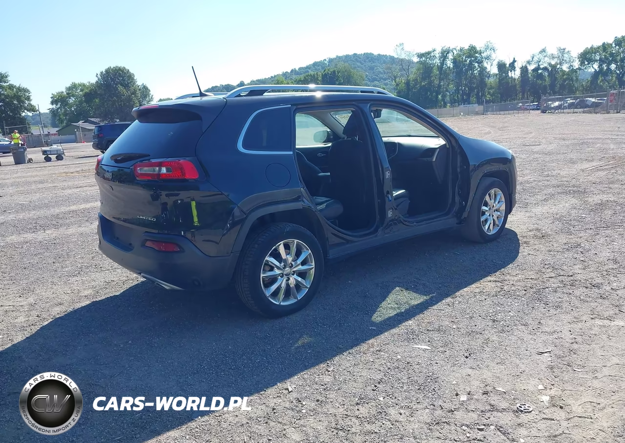 2015 Jeep Cherokee Limited VIN:1C4PJMDS9FW790242 - 4
