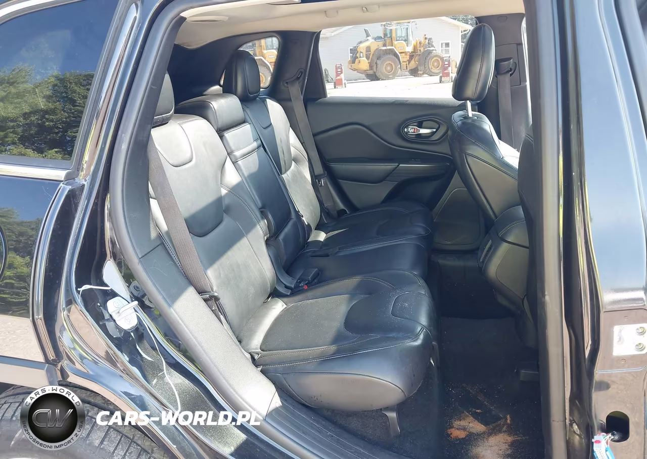 2015 Jeep Cherokee Limited VIN:1C4PJMDS9FW790242 - 8