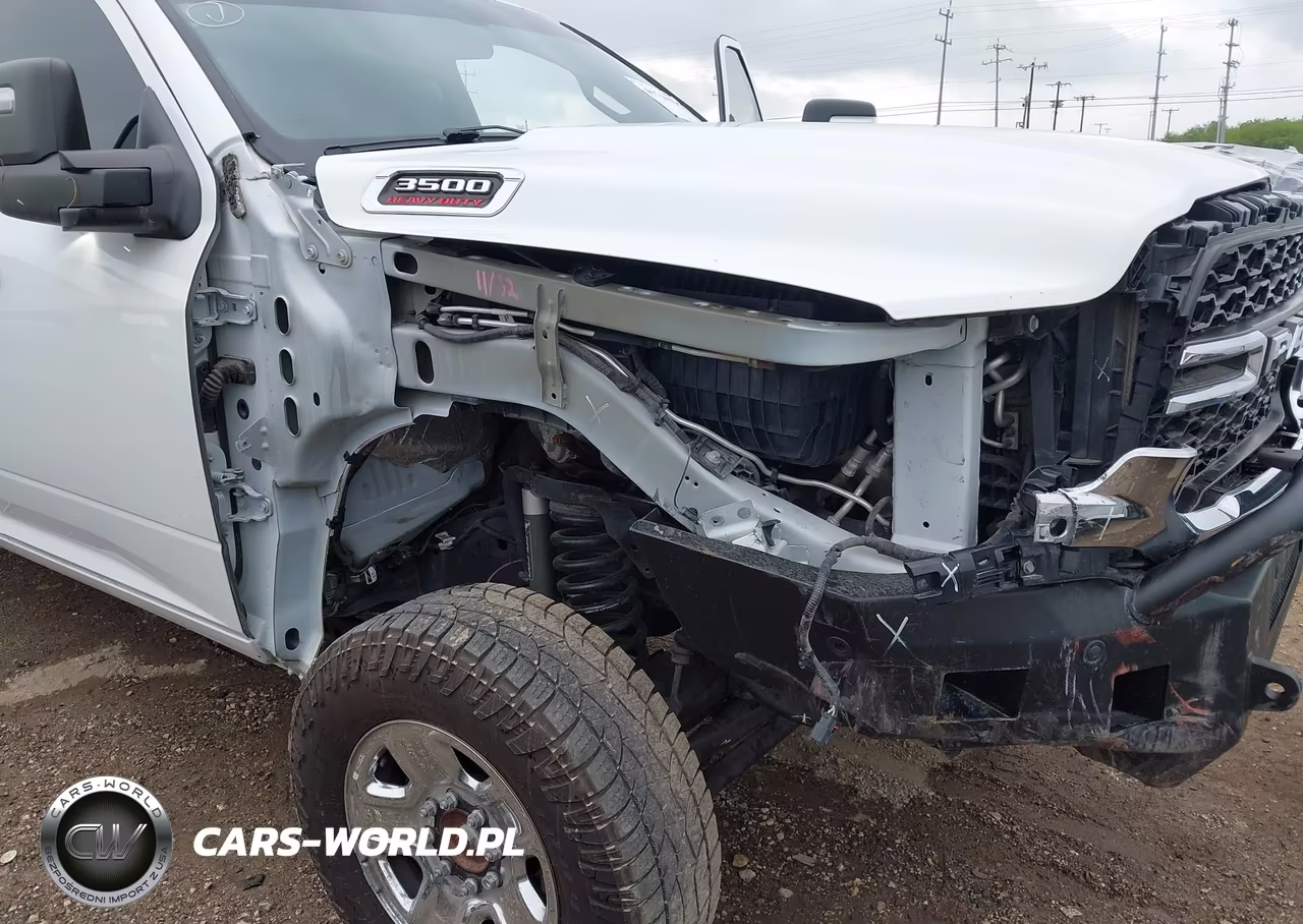 2023 Ram 3500 Tradesman VIN:3C63R3GL1PG552284 - 11