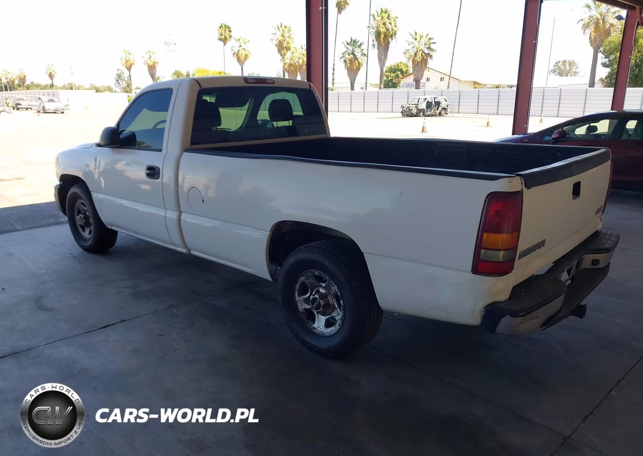 2003 GMC Sierra 1500 Work Truck VIN:1GTEC14V63Z320917 - 3