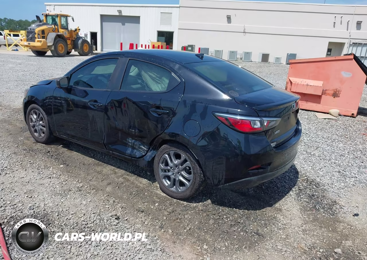 2020 Toyota Yaris Le VIN:3MYDLBYV1LY700125 - 3
