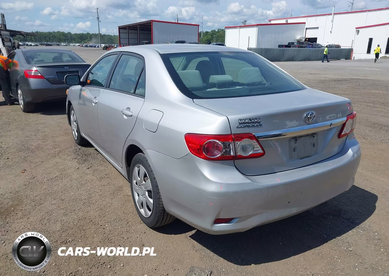 2012 Toyota Corolla Le VIN:2T1BU4EE1CC796549 - 3