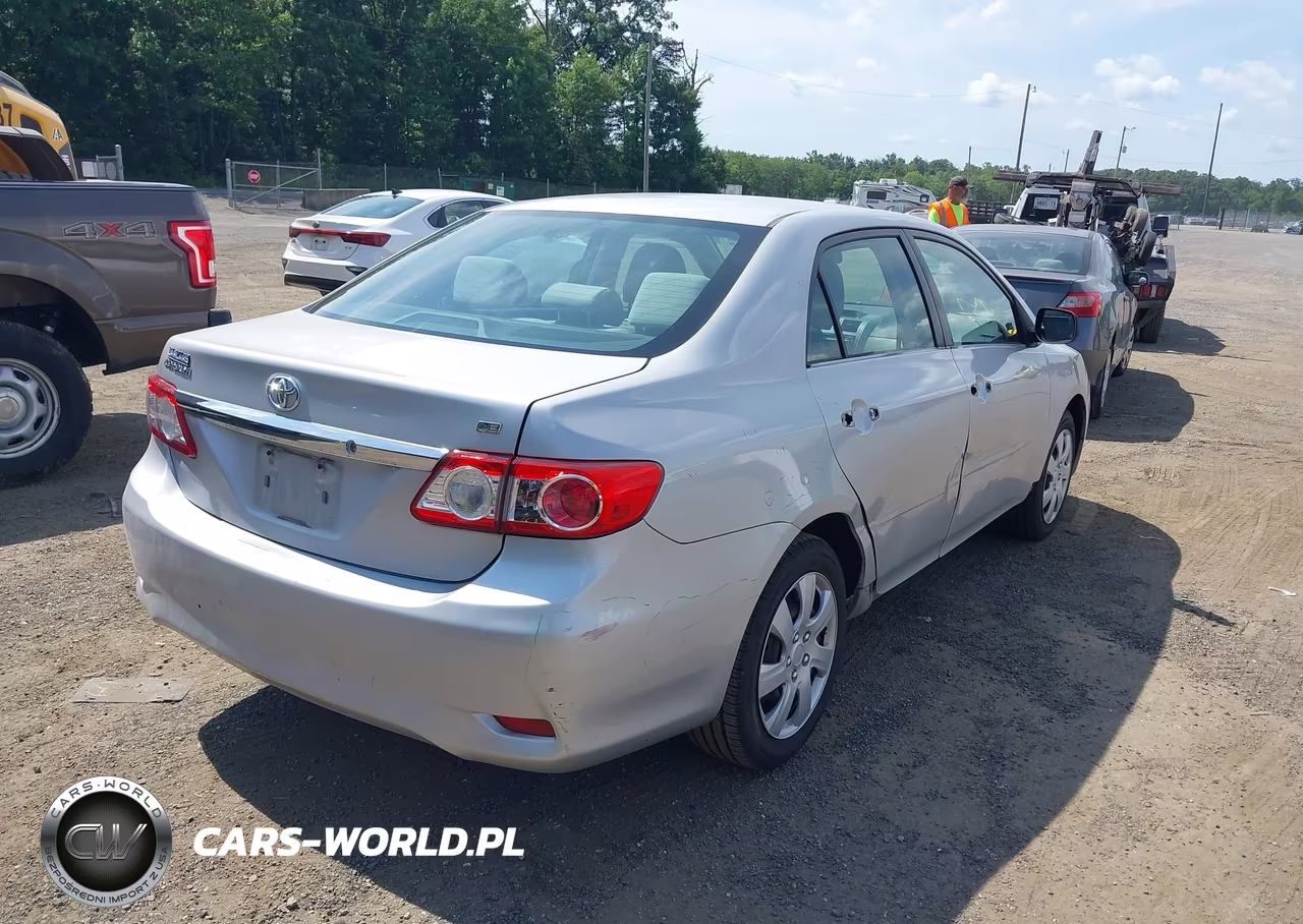 2012 Toyota Corolla Le VIN:2T1BU4EE1CC796549 - 4